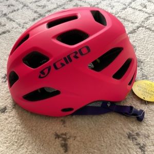 Giro Tremor MIPS Youth Universal Fit Helmet, Hot Pink, new with tags and box